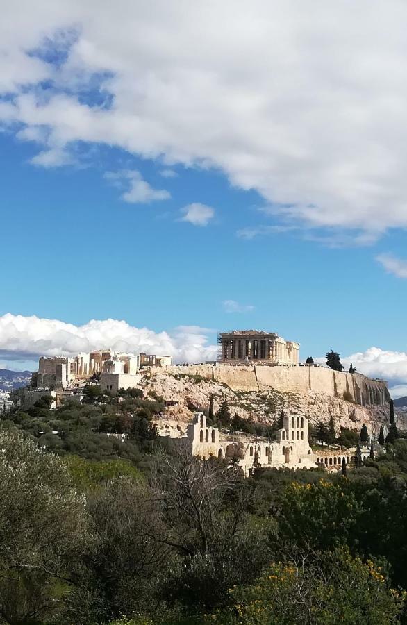 Spacious Apartment Near Acropolis With Roof Garden Atenas Exterior foto