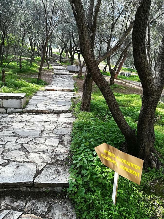 Spacious Apartment Near Acropolis With Roof Garden Atenas Exterior foto